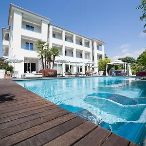**** Hotel Tobago Italia