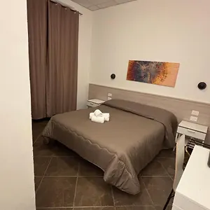  Hotel Nazionale Italia