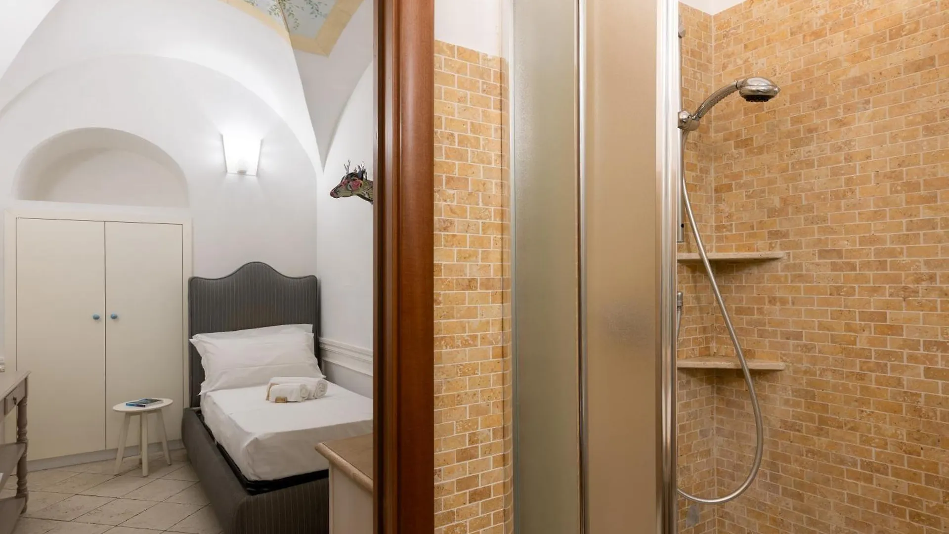 Domus Suite 14 Roma Bed & Breakfast